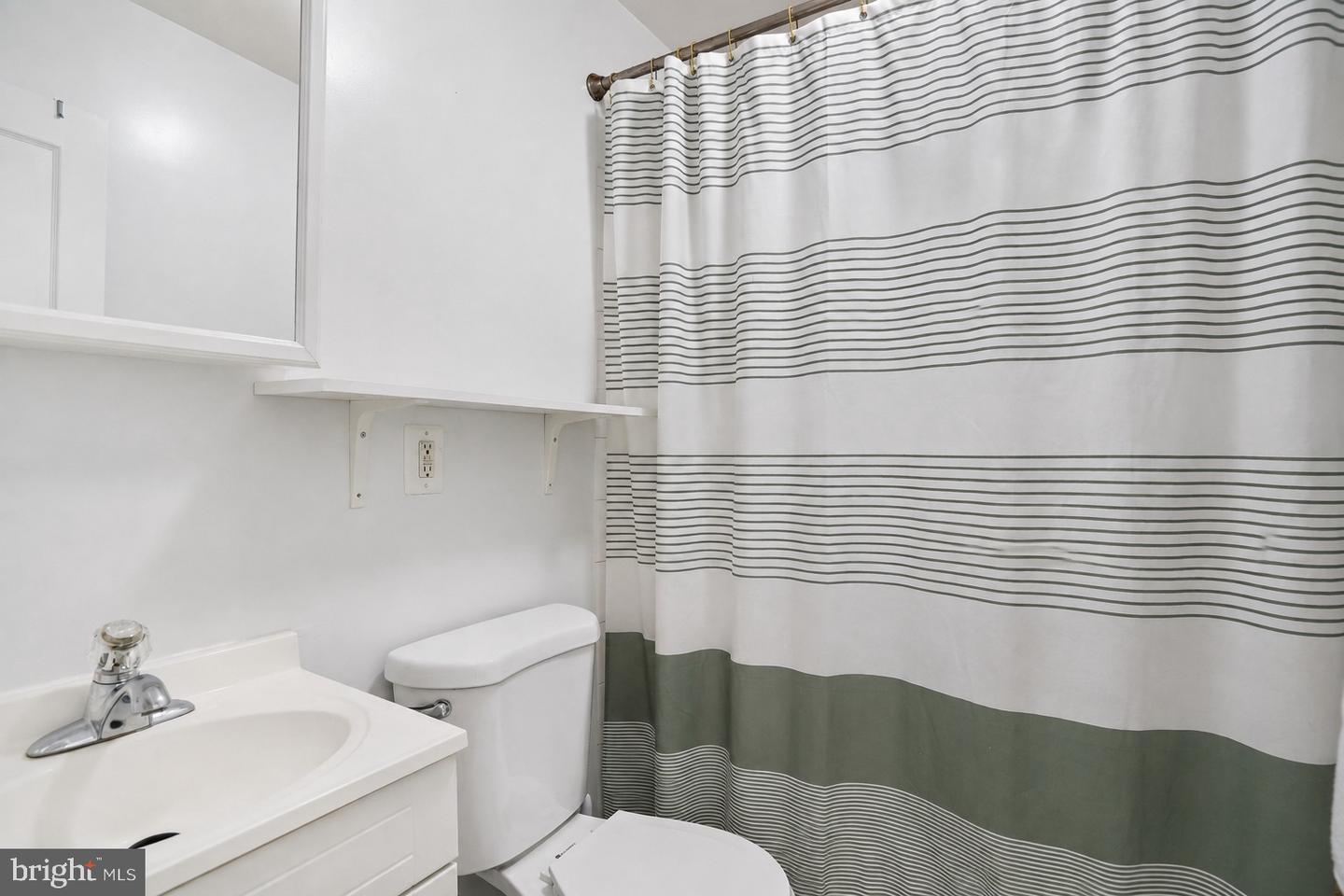 623 5th St Ne Property Photo 9