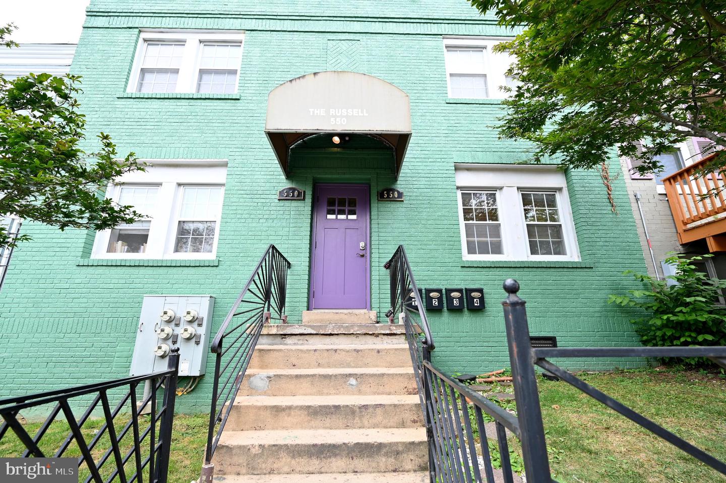 550 HOBART PL NW #2 Property Photo 1