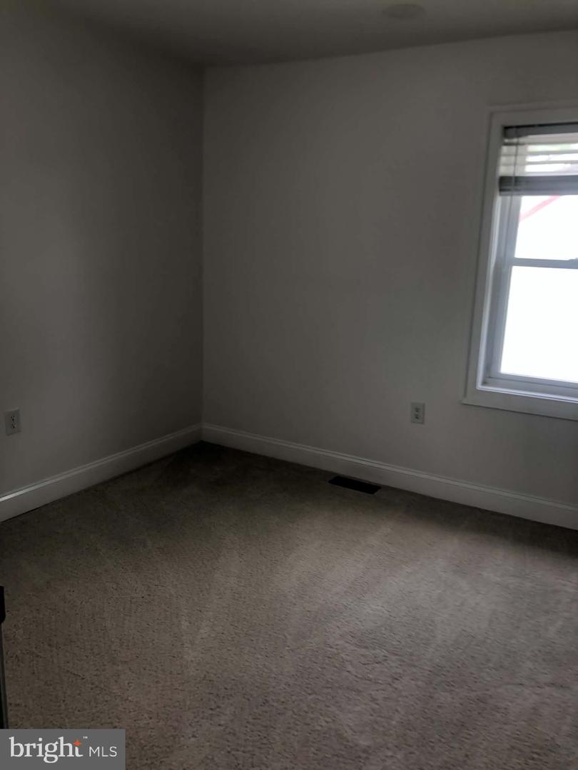 5715 Clay St Ne Property Photo 22