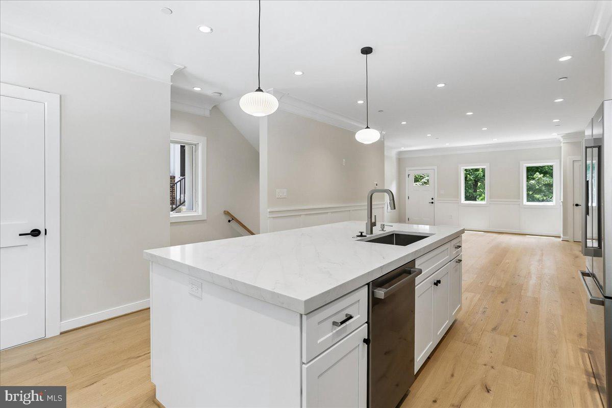 3929 Fulton St Nw #a Property Photo 12