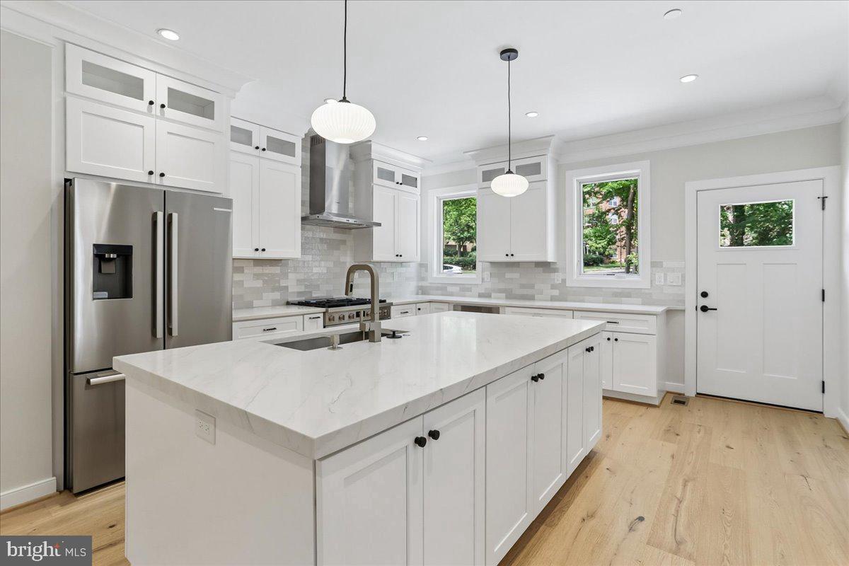 3929 Fulton St Nw #a Property Photo 13