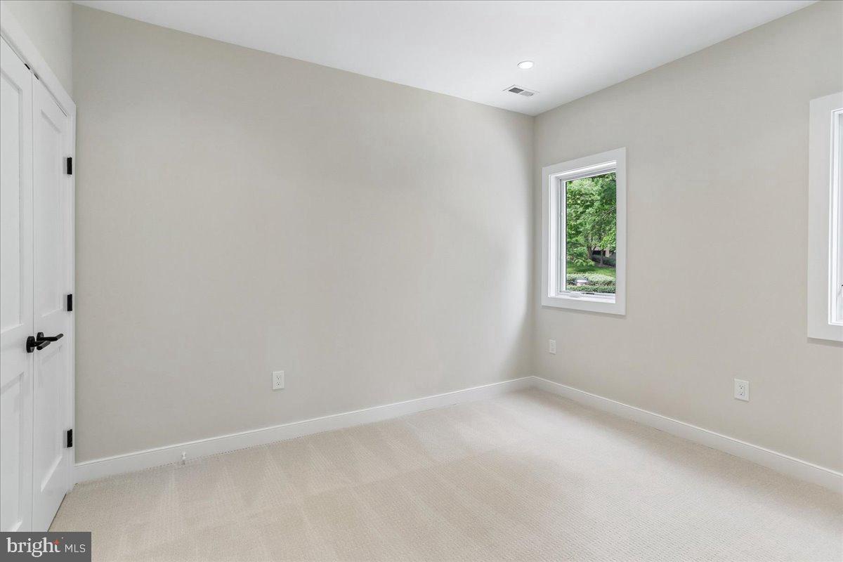 3929 Fulton St Nw #a Property Photo 29