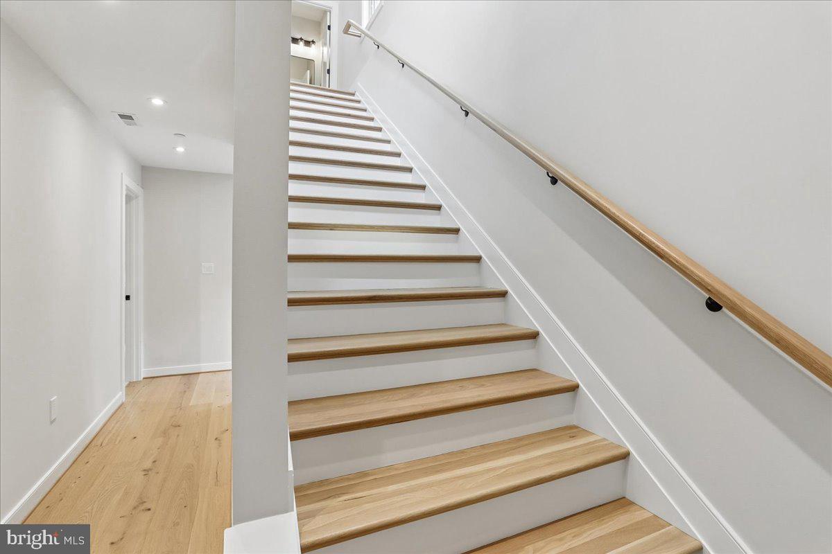 3929 Fulton St Nw #a Property Photo 33
