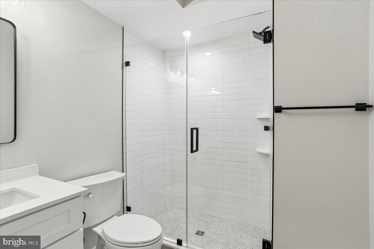 3929 Fulton St Nw #a Property Photo 47