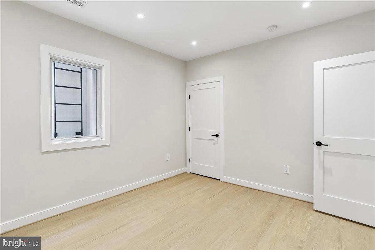3929 Fulton St Nw #a Property Photo 53