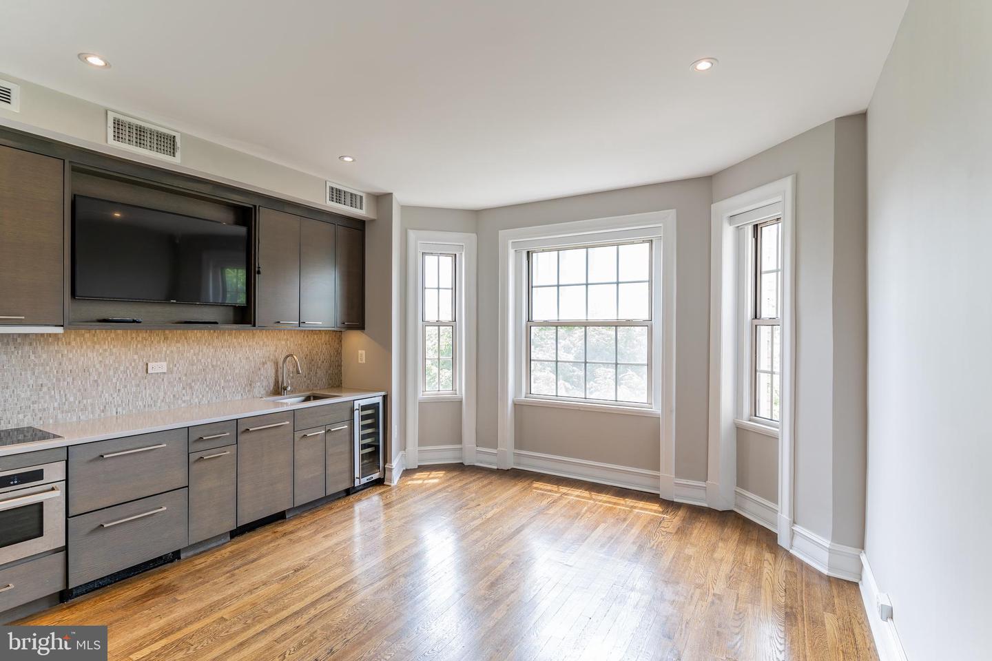 1801 16th St Nw #308 Property Photo 11