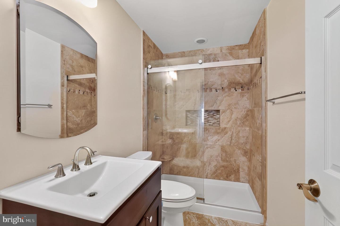 2024 15th St Nw #3 Property Photo 7