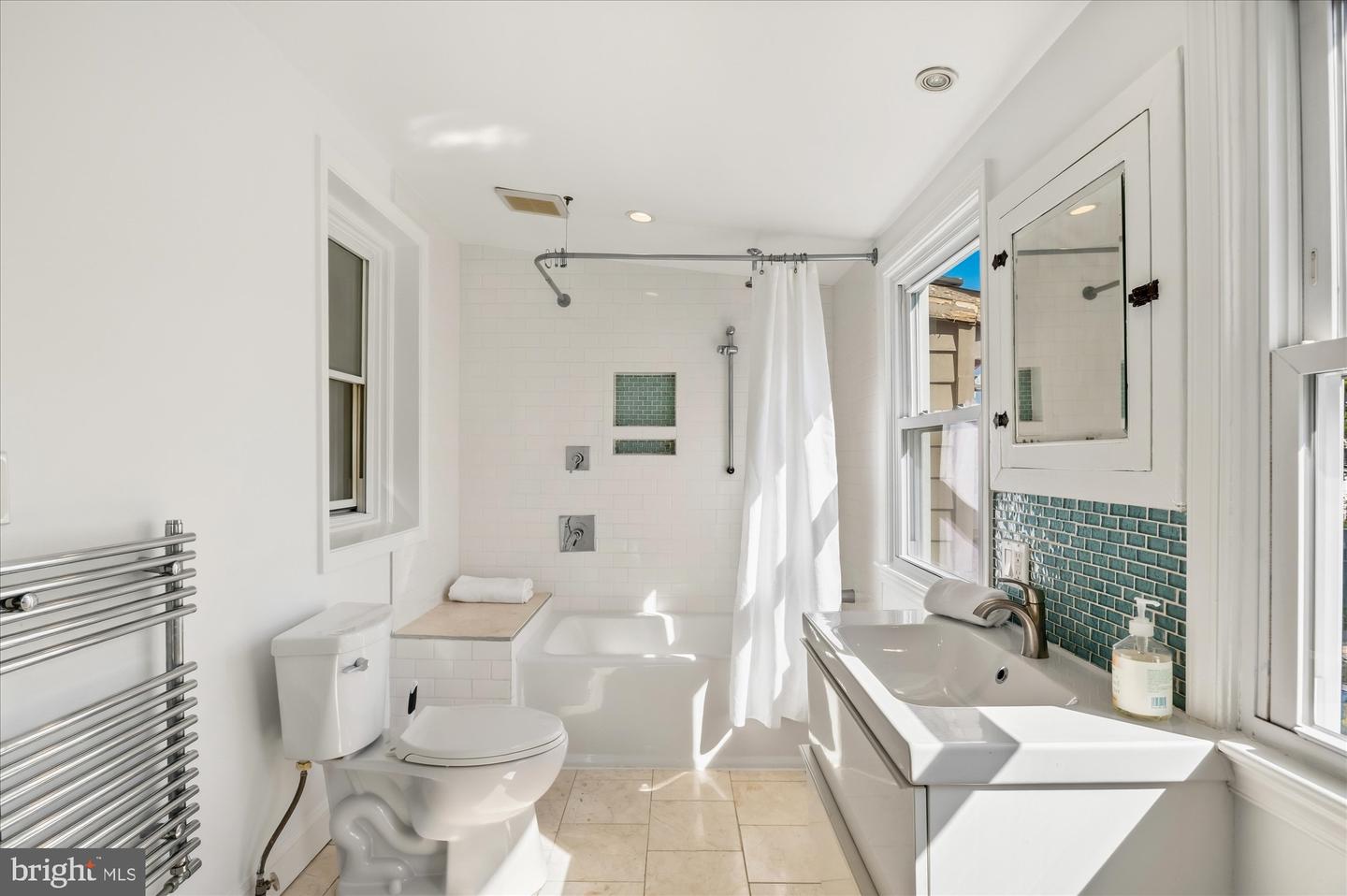 DCDC2275966 Property Photo 14