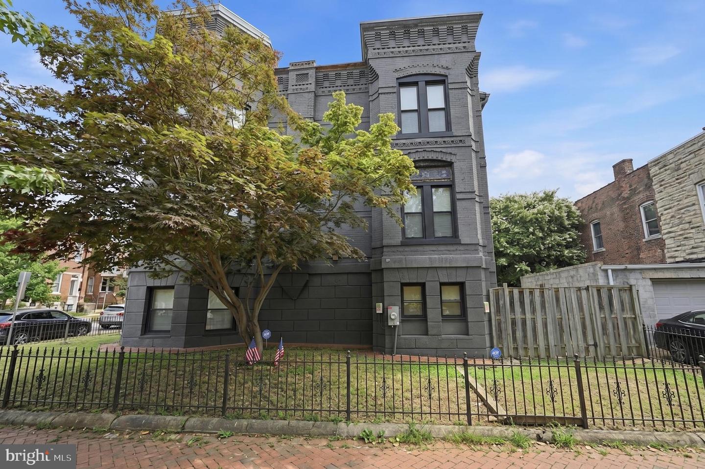 401 M St Ne Property Photo 2