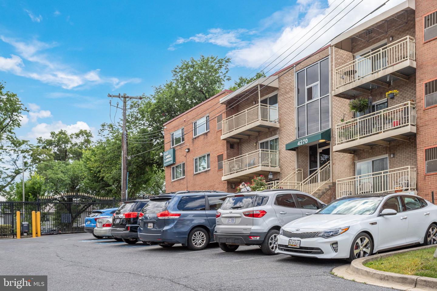 4270 East Capitol St Ne #301 Property Photo 15