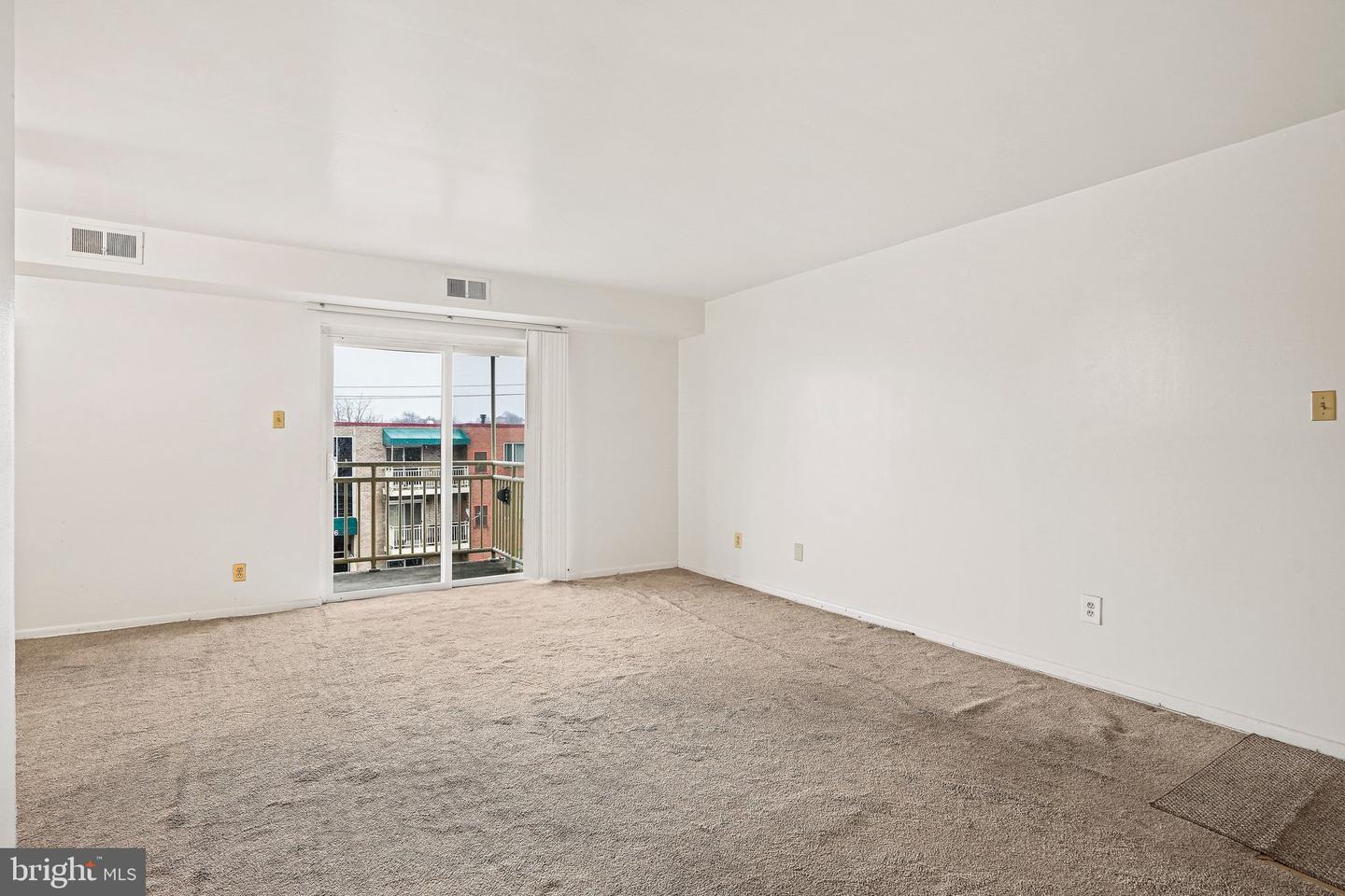 4270 East Capitol St Ne #301 Property Photo 17