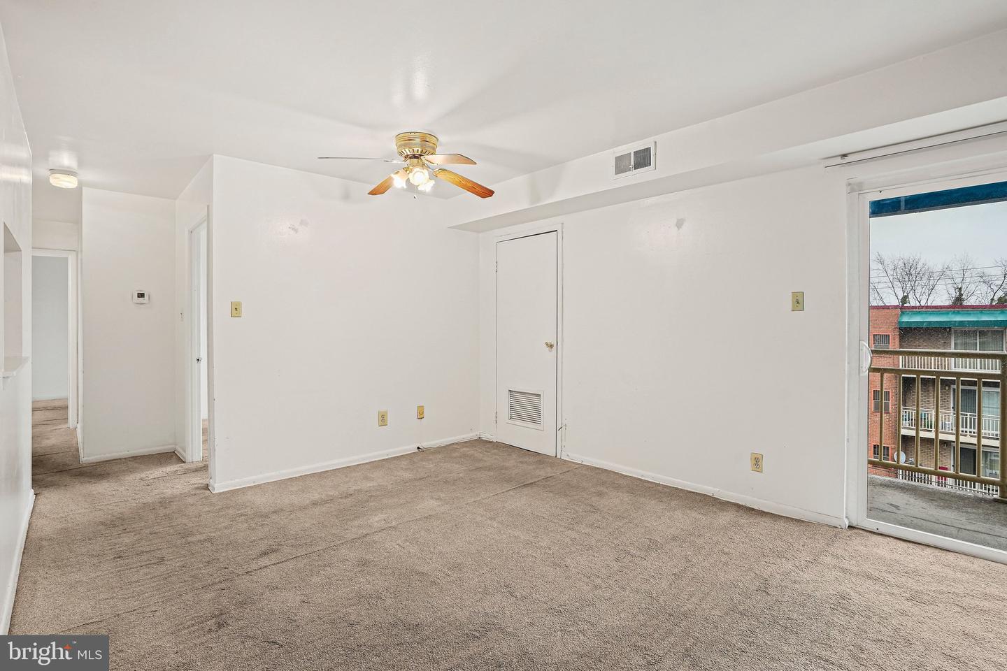4270 East Capitol St Ne #301 Property Photo 18