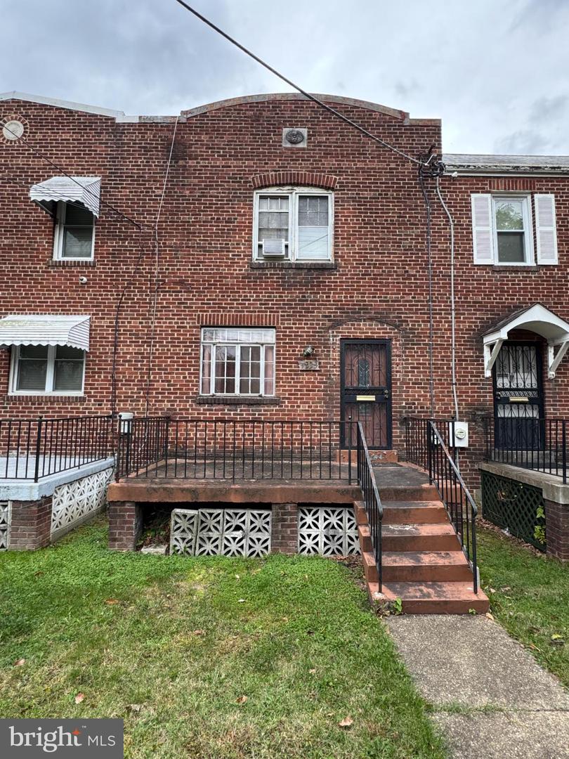 4223 Benning Rd Ne Property Photo 1