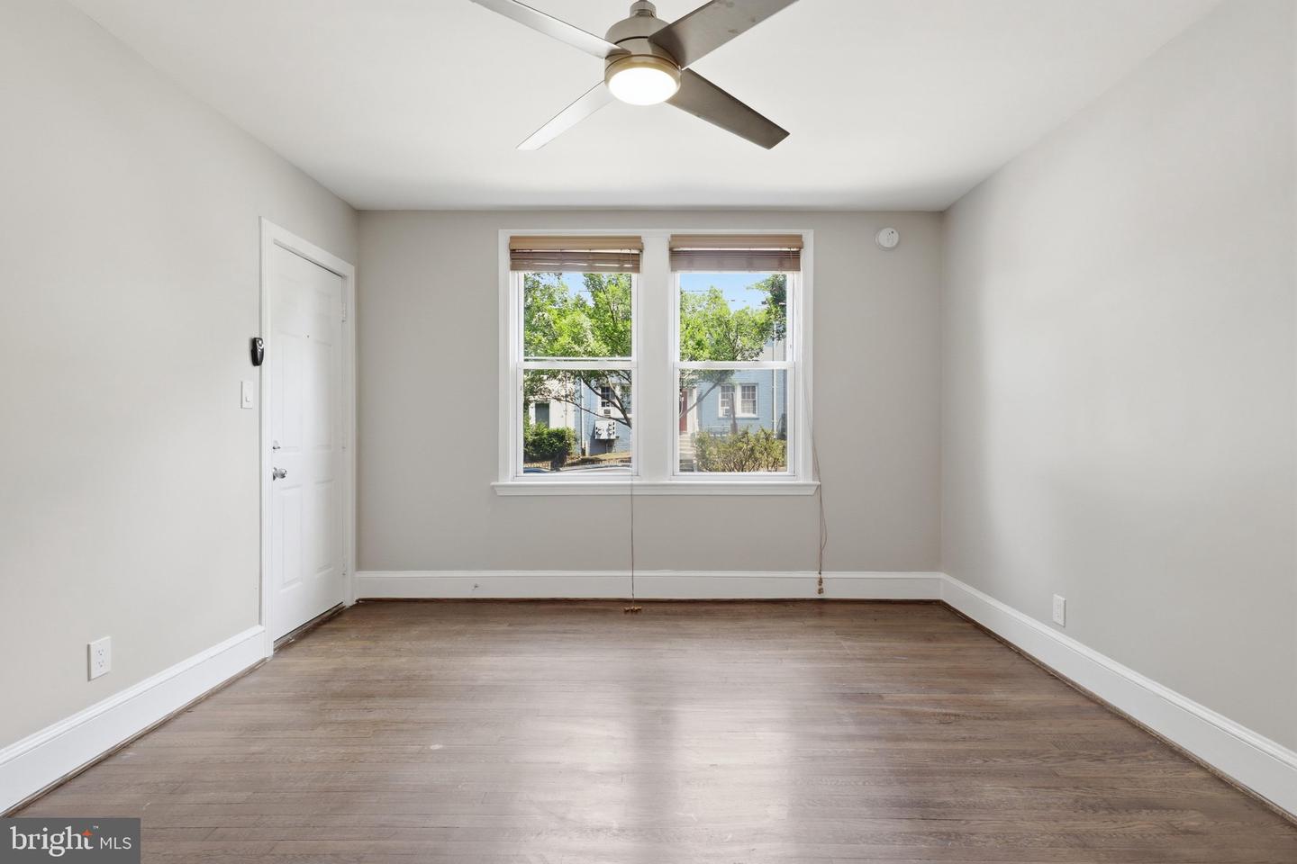 1231 Penn St Ne #1 Property Photo 19