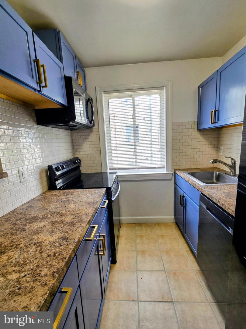 705 Brandywine St Se #201 Property Photo 2