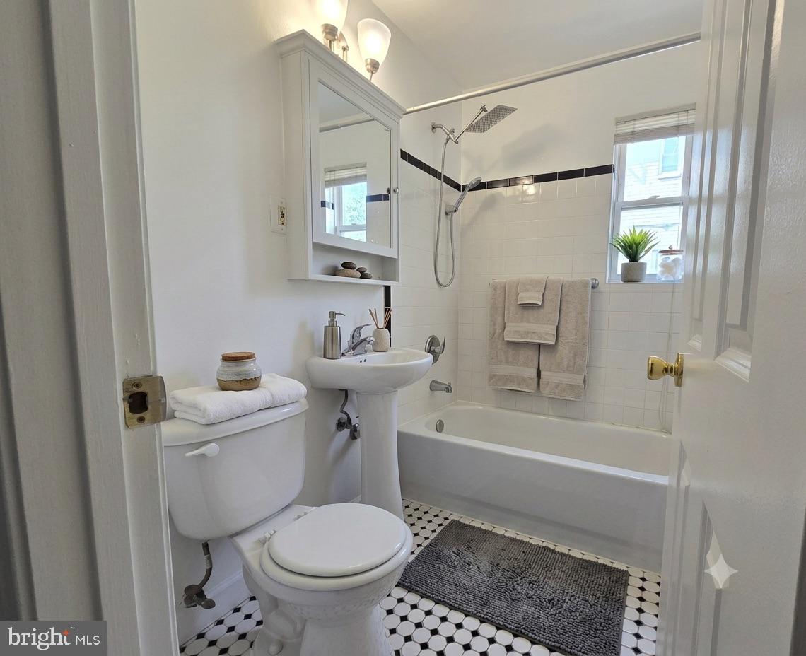 705 Brandywine St Se #201 Property Photo 9