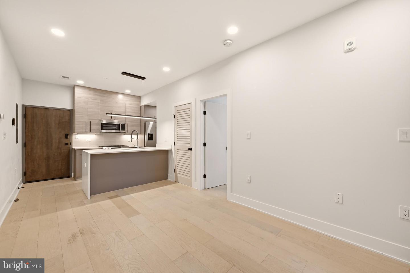 1471 Harvard St Nw #2 Property Photo 19
