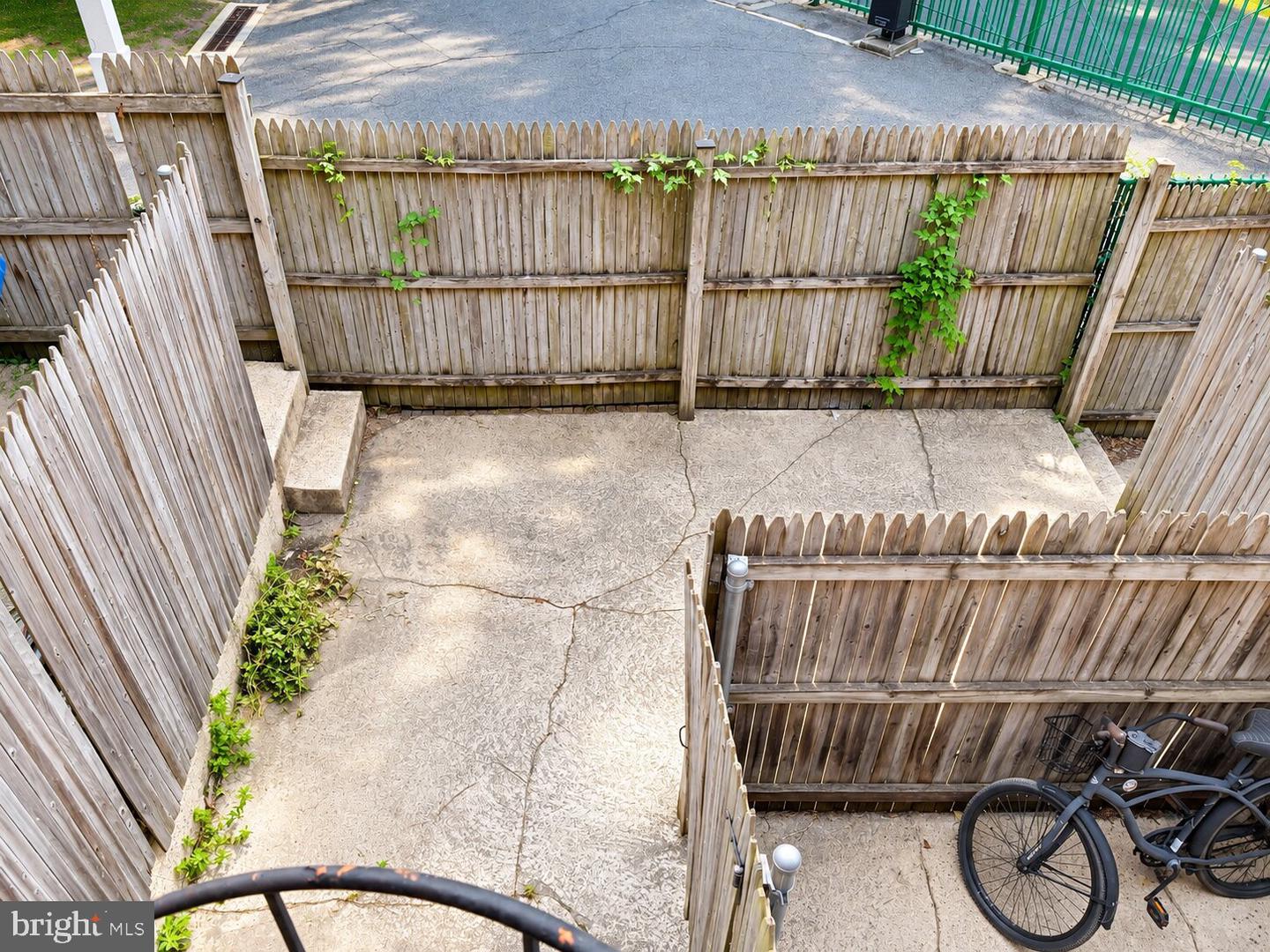 4436 Macarthur Blvd Nw #4b Property Photo 11