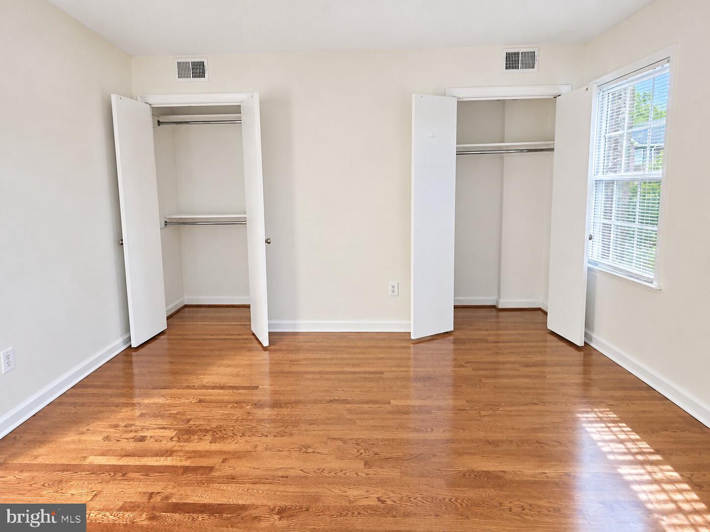 4436 Macarthur Blvd Nw #4b Property Photo 23