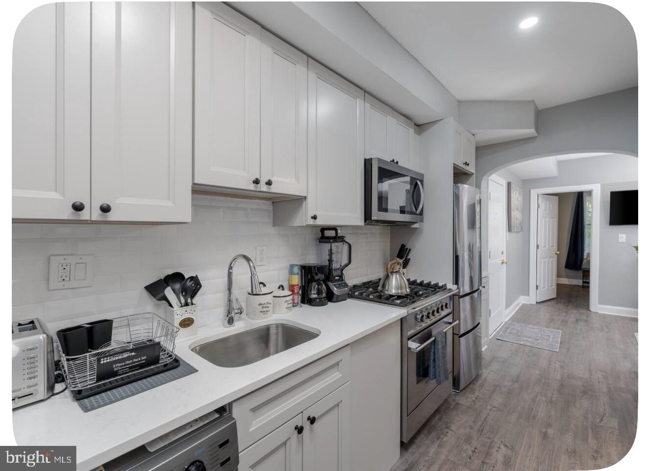 1705 West Virginia Ave Ne #unit 4 Property Photo 4