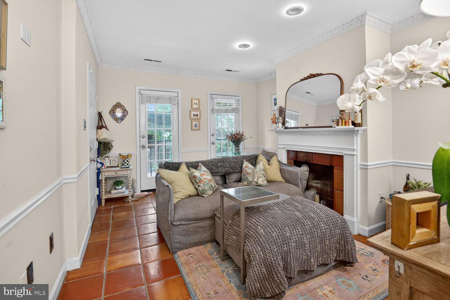 4605 Macarthur Blvd Nw #a Property Photo 6