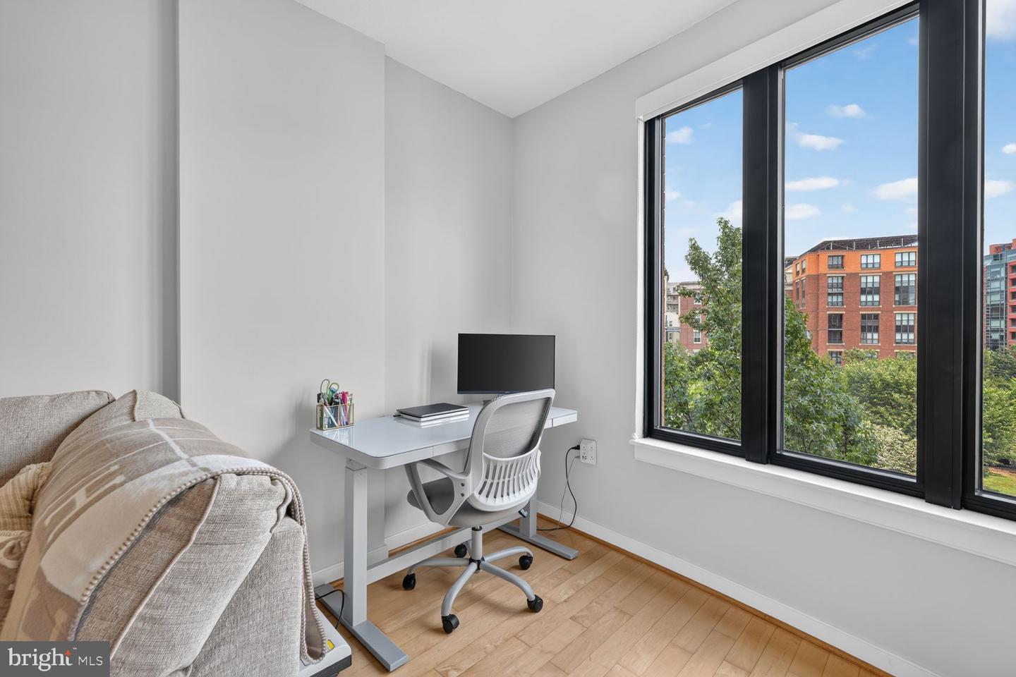 1010 Massachusetts Ave Nw #602 Property Photo 8