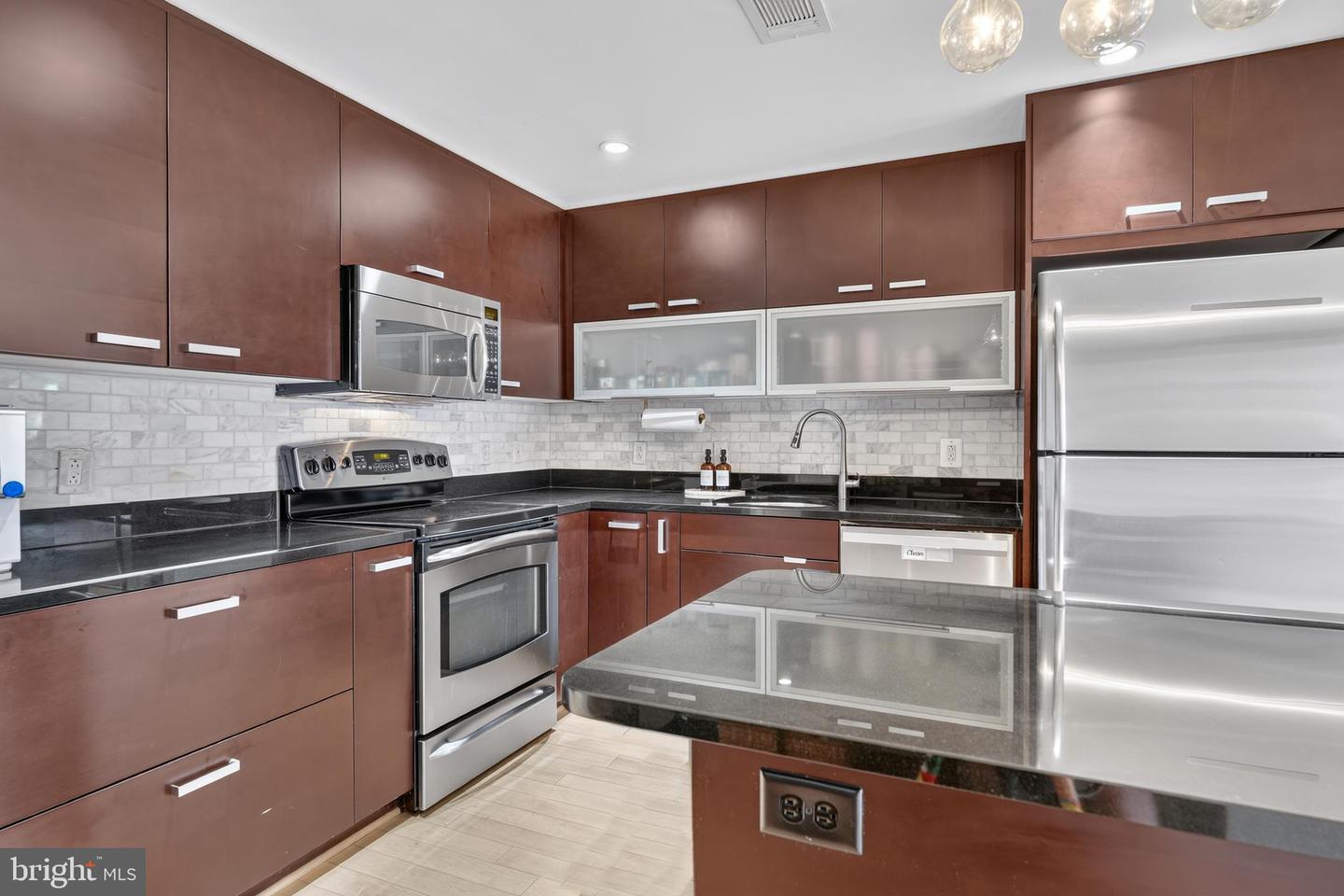 1010 Massachusetts Ave Nw #602 Property Photo 10