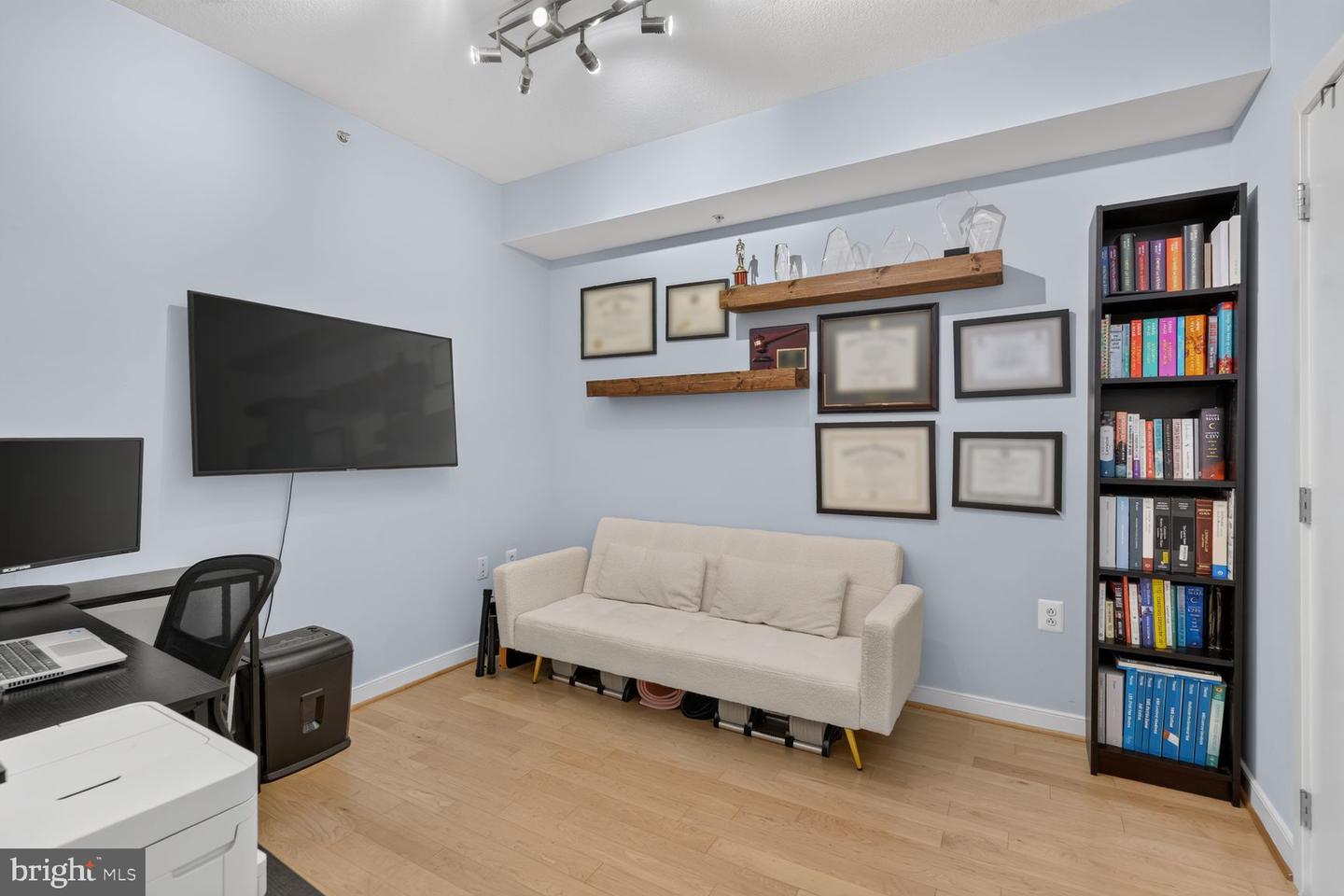 1010 Massachusetts Ave Nw #602 Property Photo 18