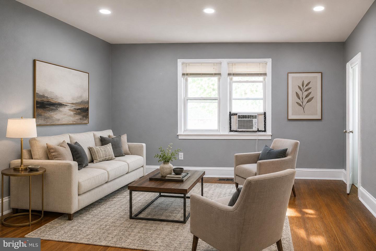 1329 Orren Ne #2 Property Photo 1