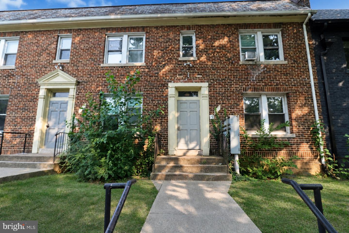 1329 Orren Ne #2 Property Photo 3