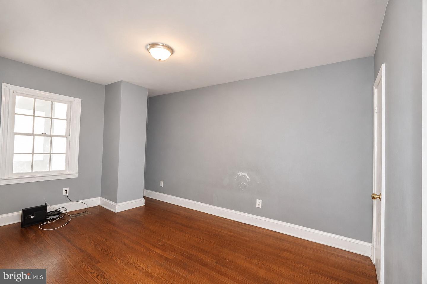 1329 Orren Ne #2 Property Photo 12