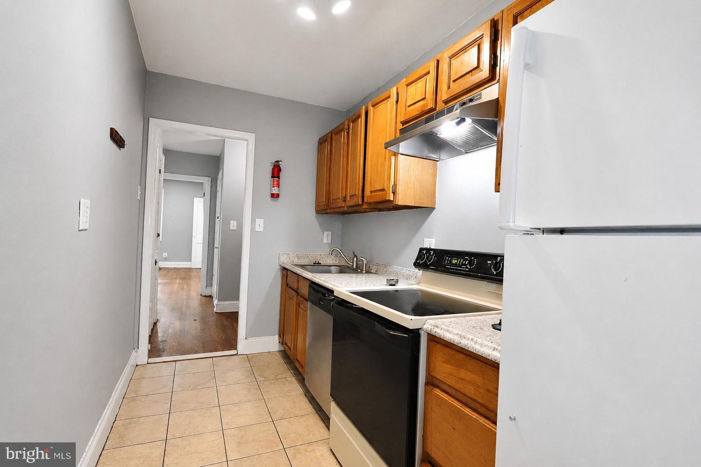 1329 Orren Ne #2 Property Photo 15