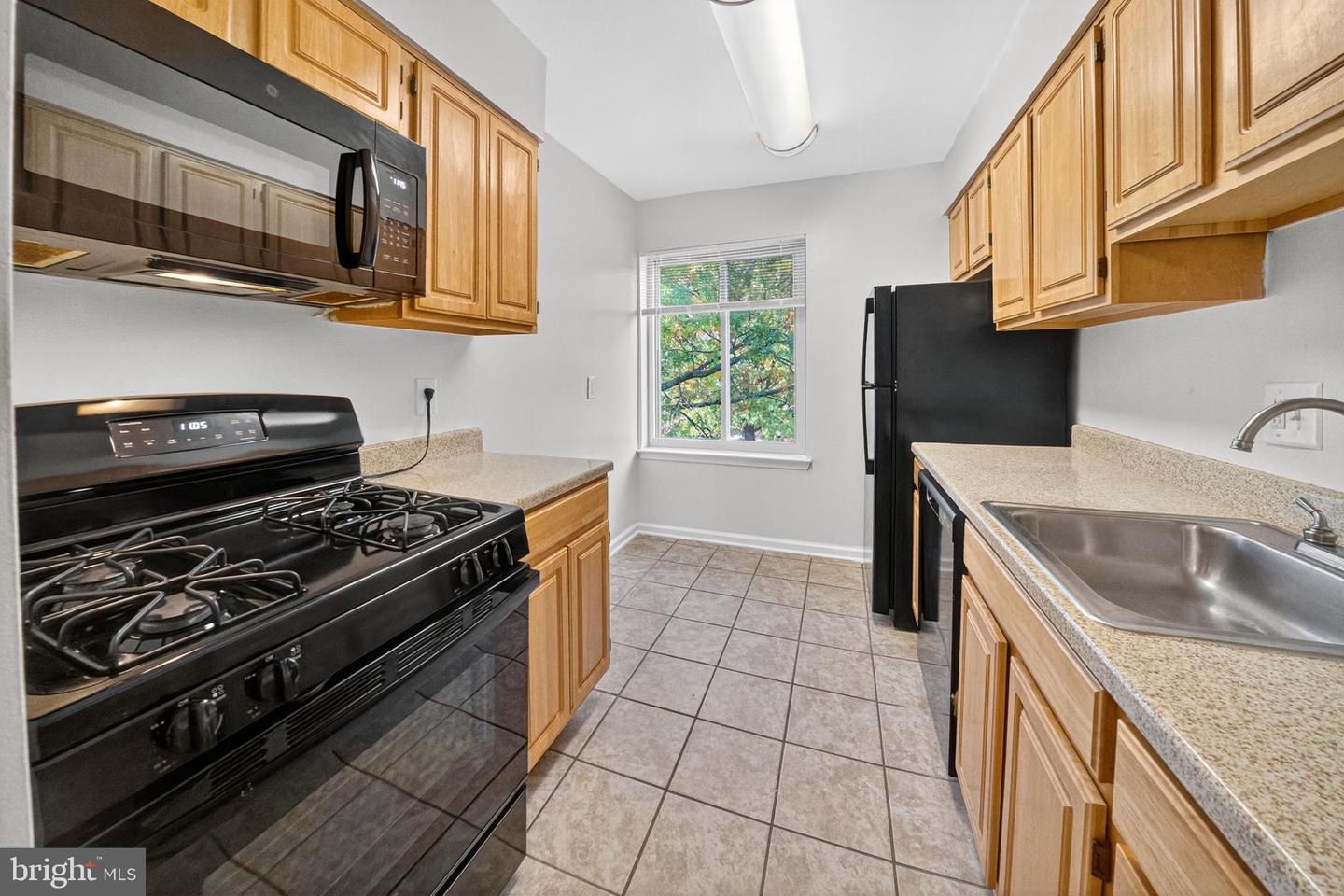 400 Taylor St Ne #m34 Property Photo 3