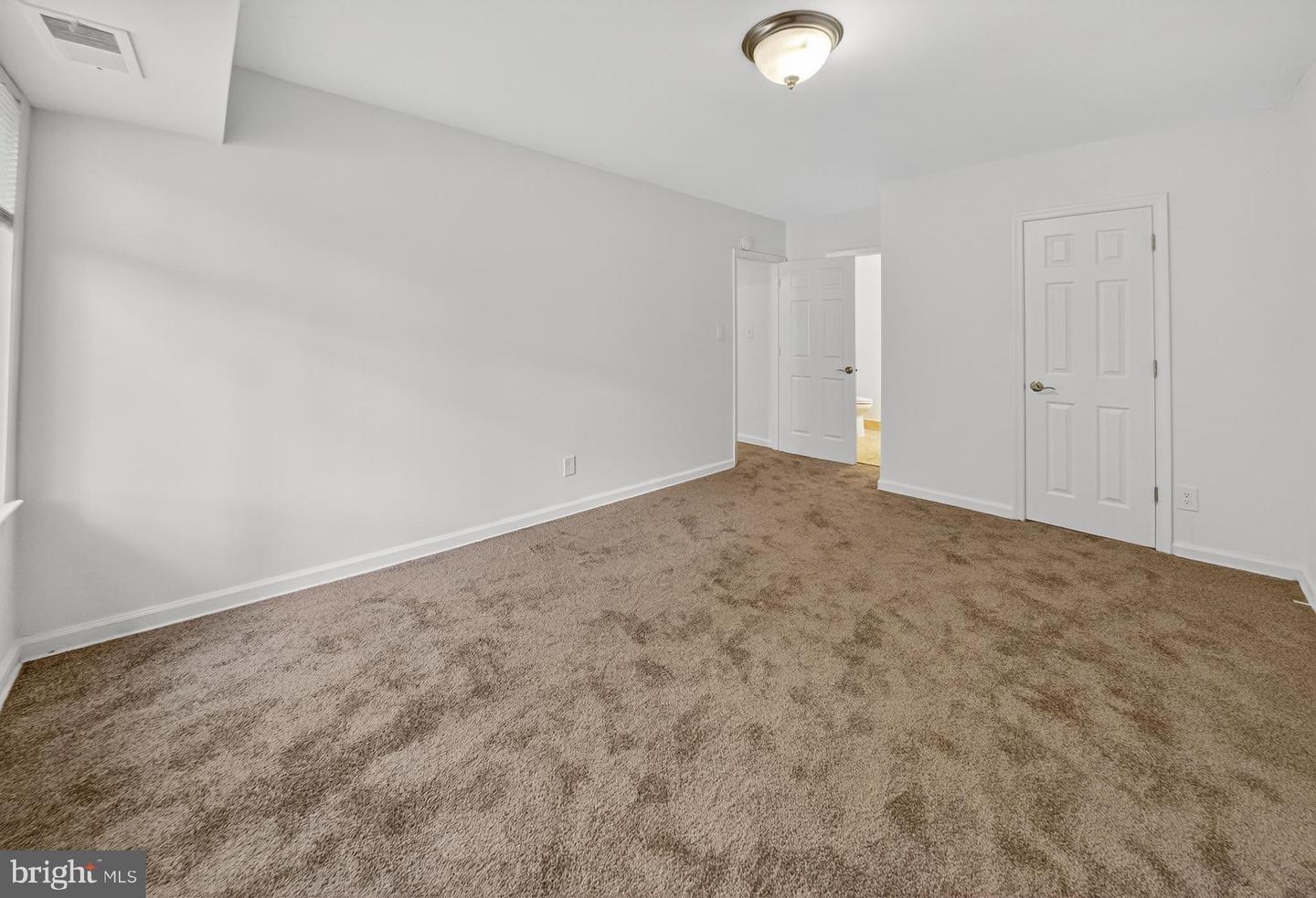 400 Taylor St Ne #m34 Property Photo 7