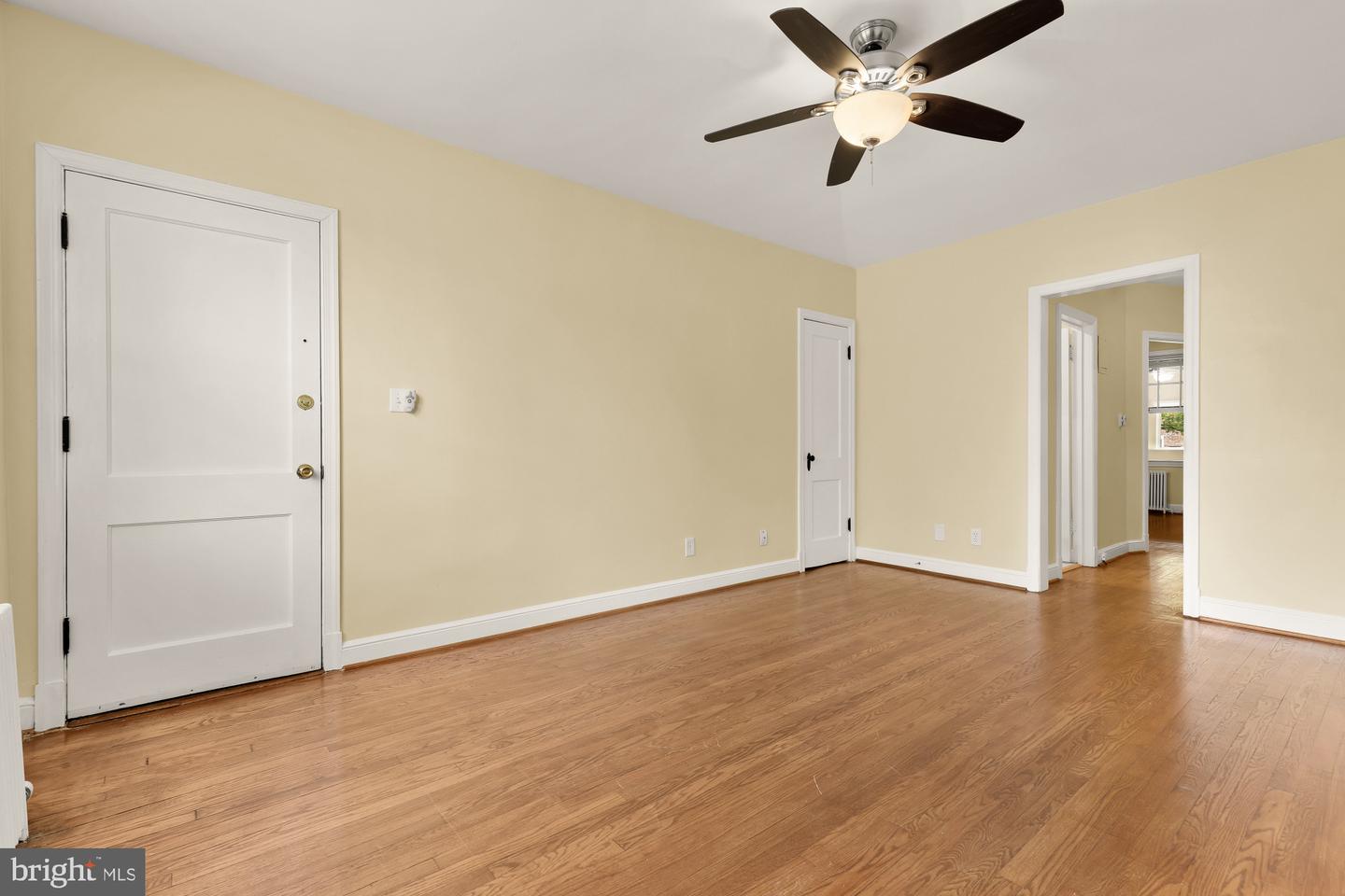 719 Hamlin Street Ne #2 Property Photo 3