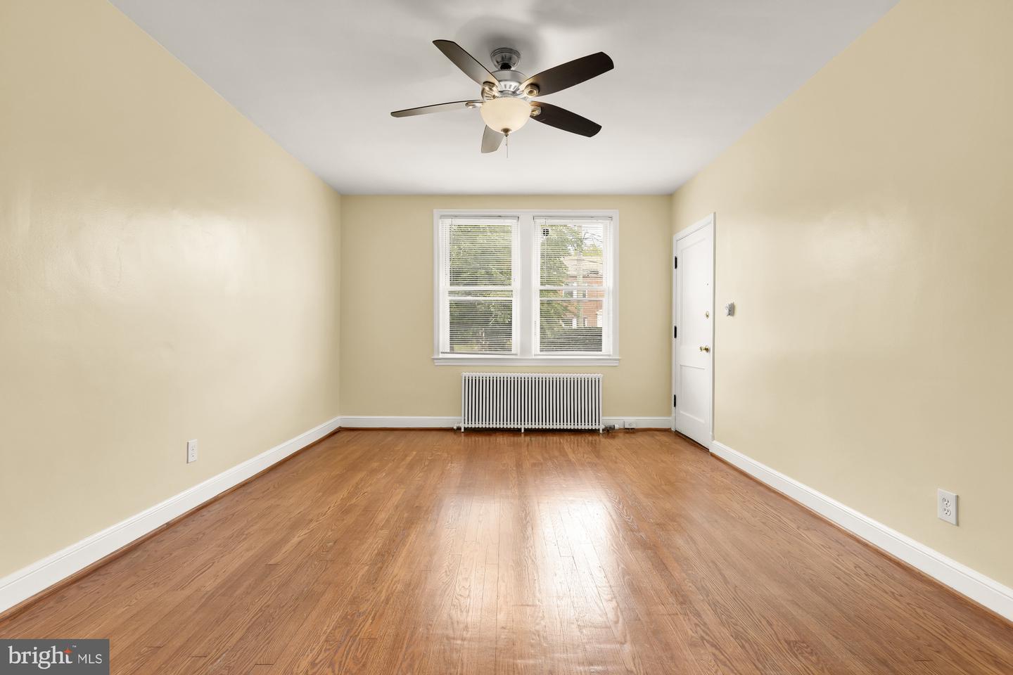 719 Hamlin Street Ne #2 Property Photo 5