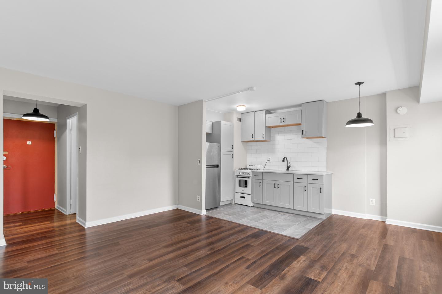 1801 Clydesdale Pl Nw #505 Property Photo 8