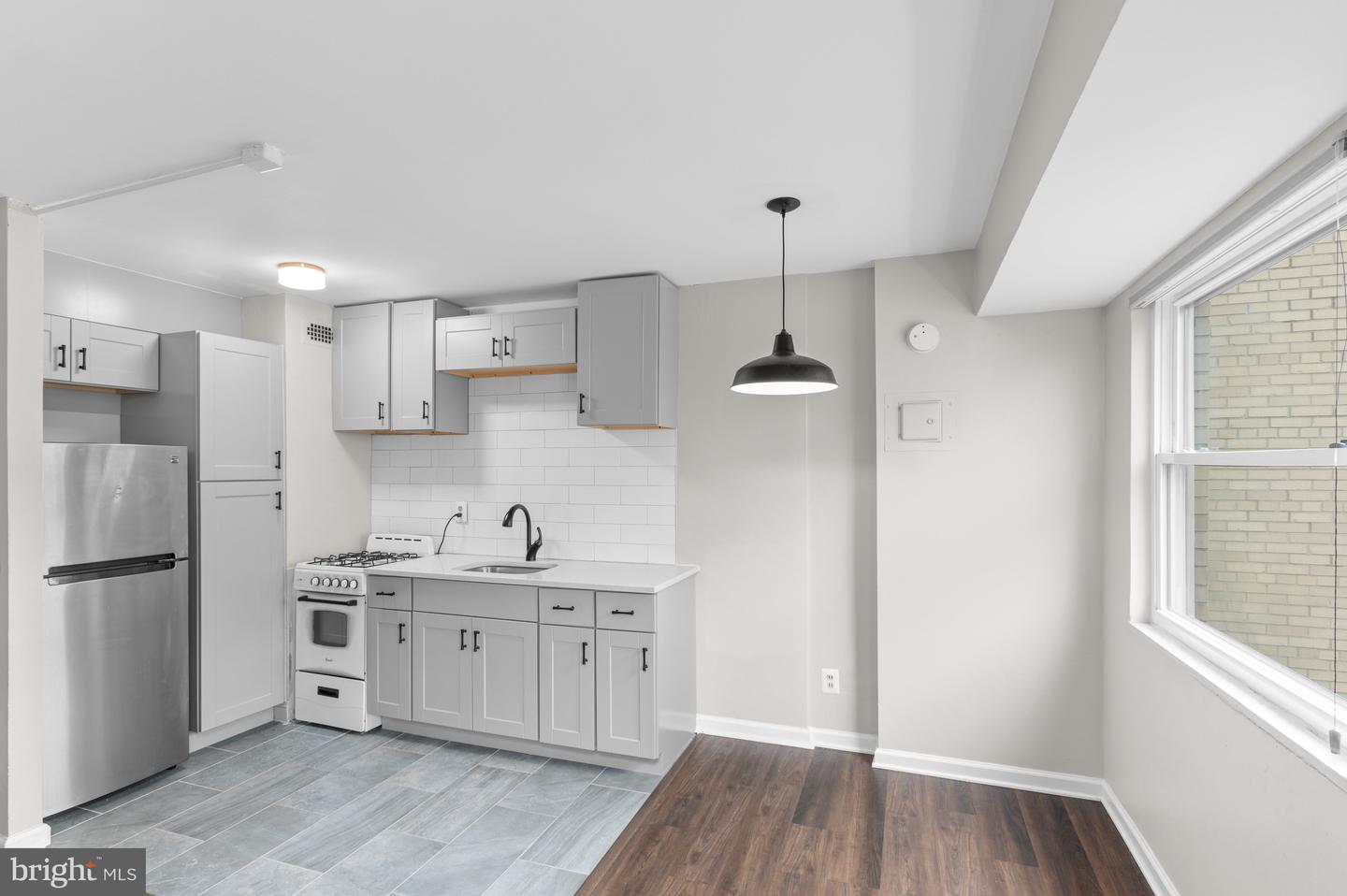 1801 Clydesdale Pl Nw #505 Property Photo 12
