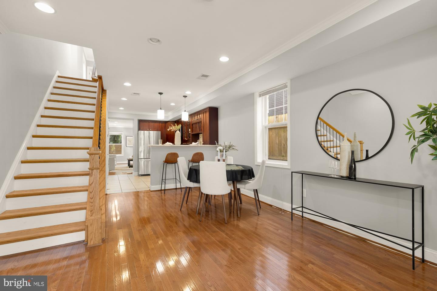 1740 L St Ne Property Photo 5