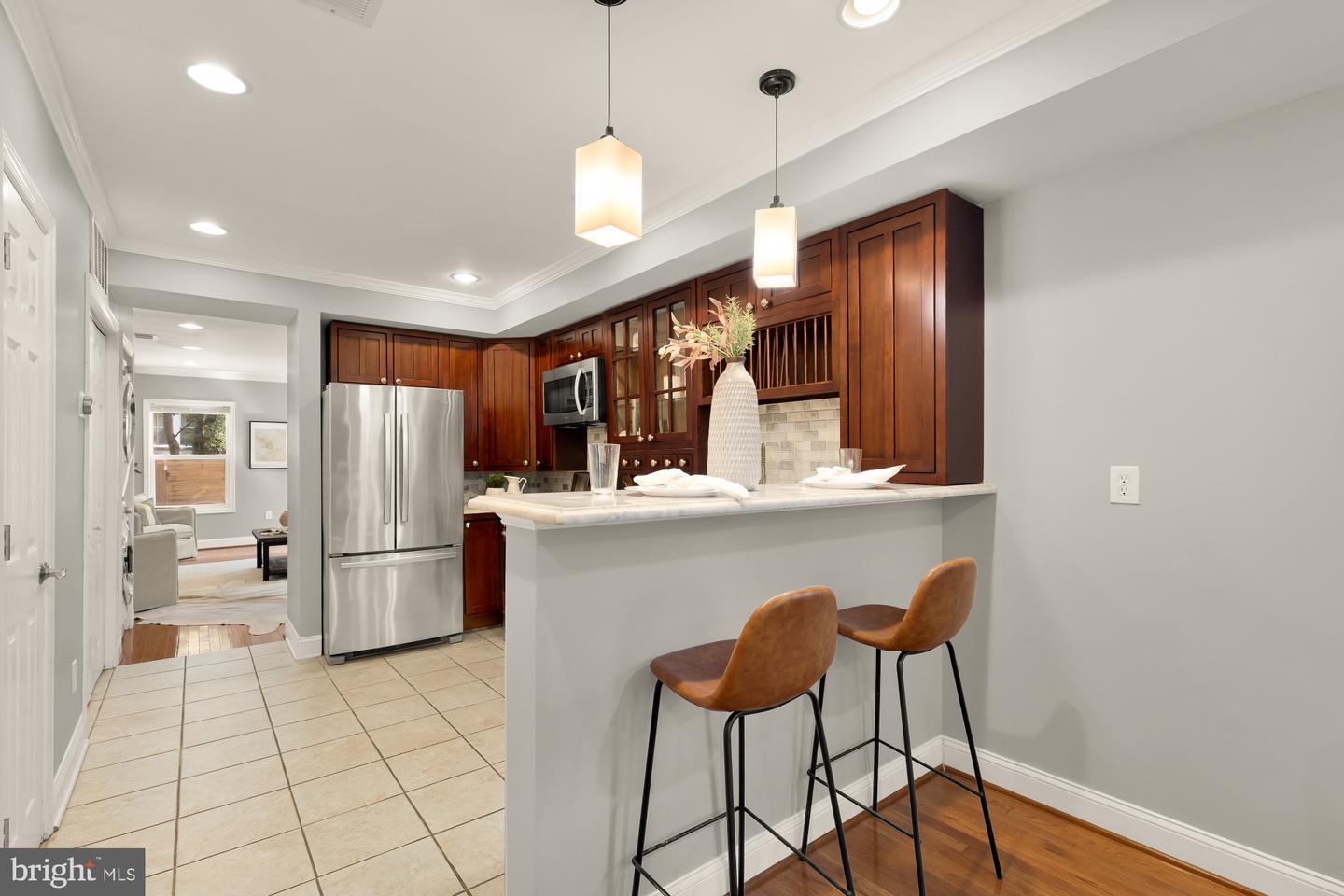 1740 L St Ne Property Photo 8