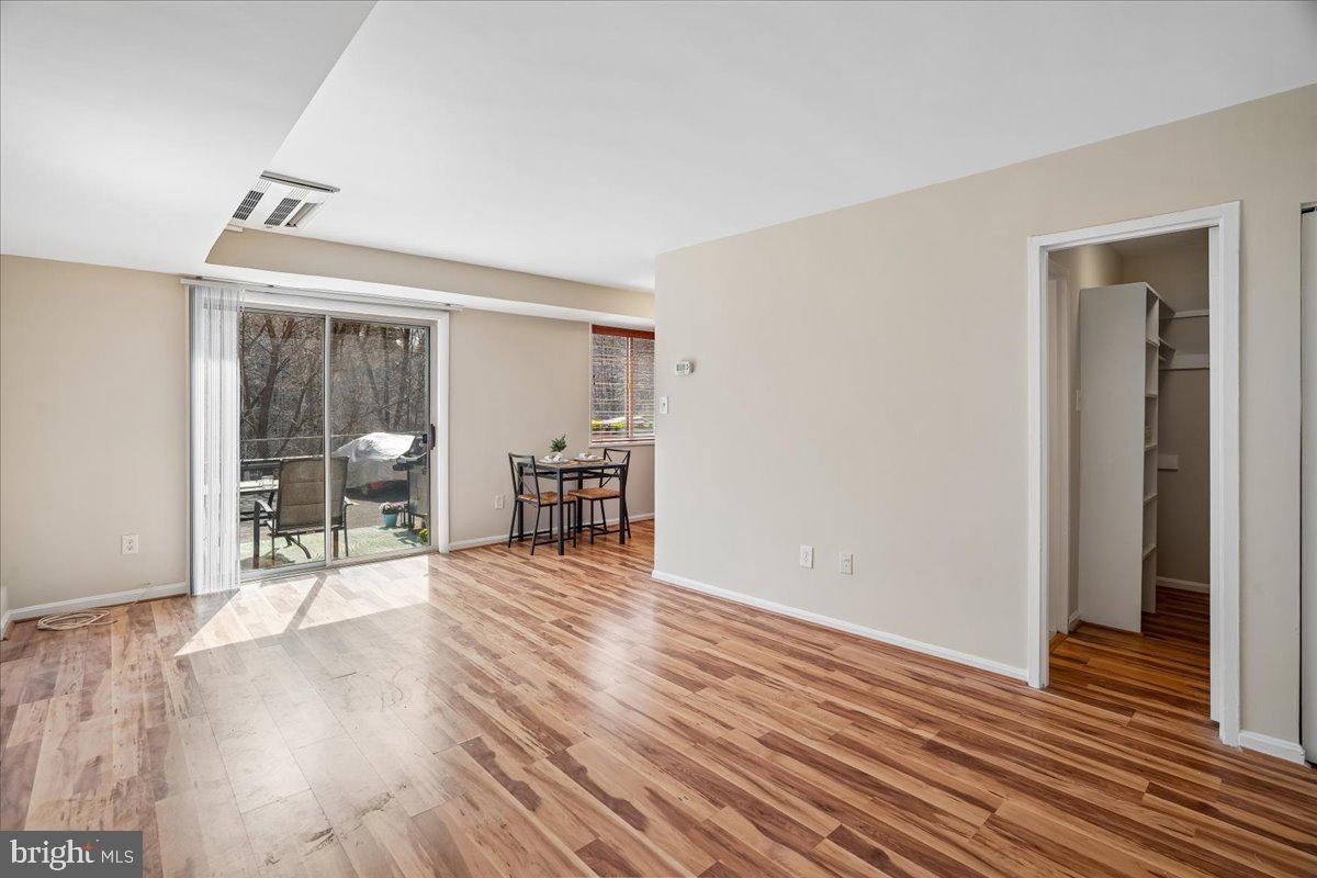2710 Macomb St Nw #111 Property Photo 6