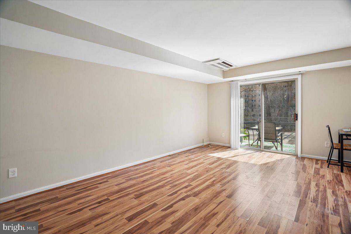 2710 Macomb St Nw #111 Property Photo 15