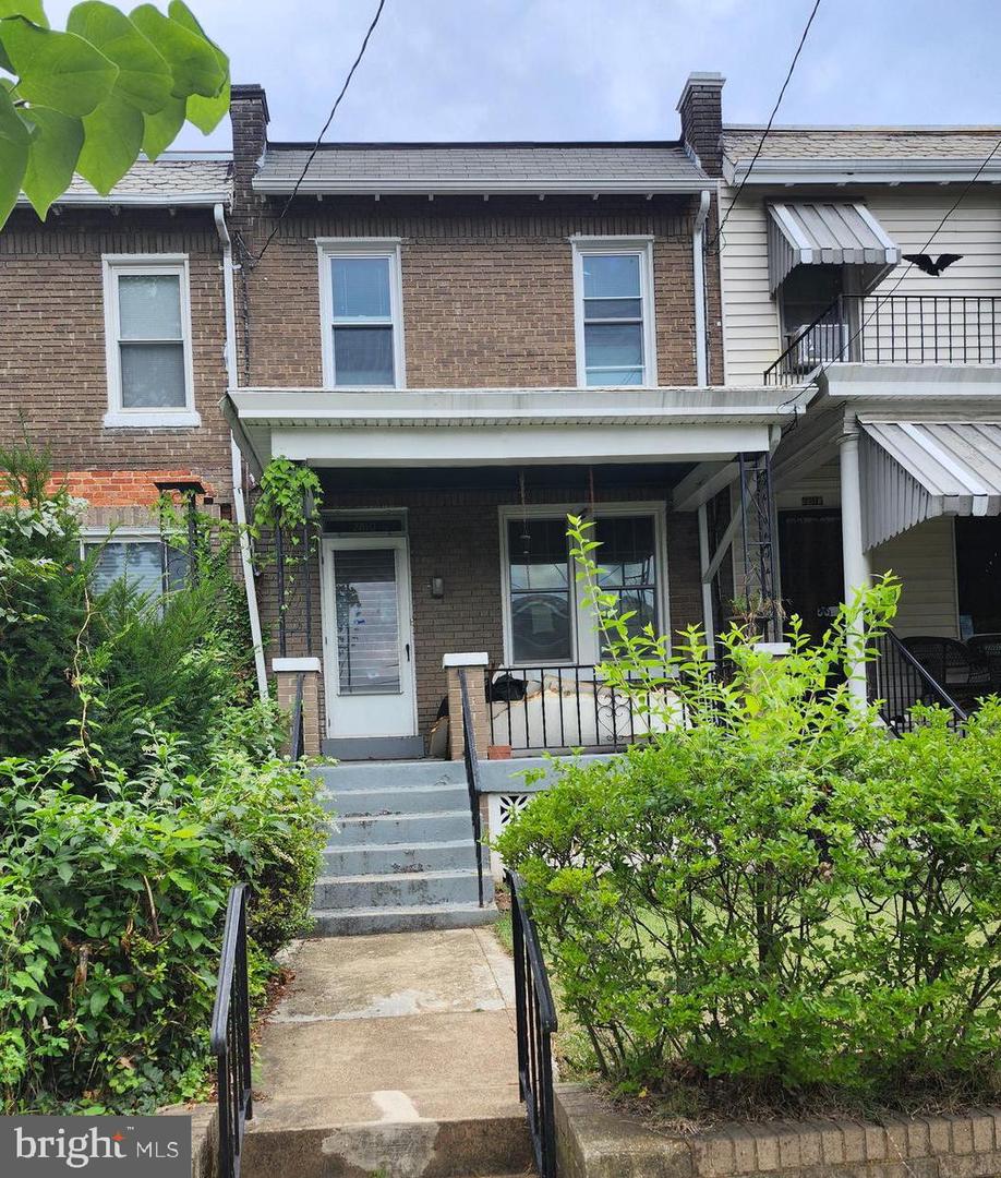 2810 5th St Ne Property Photo 1