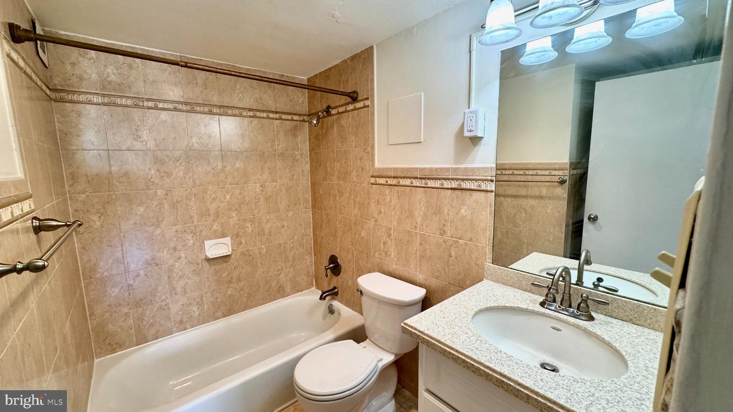 1425 4th St Sw #a103 Property Photo 6