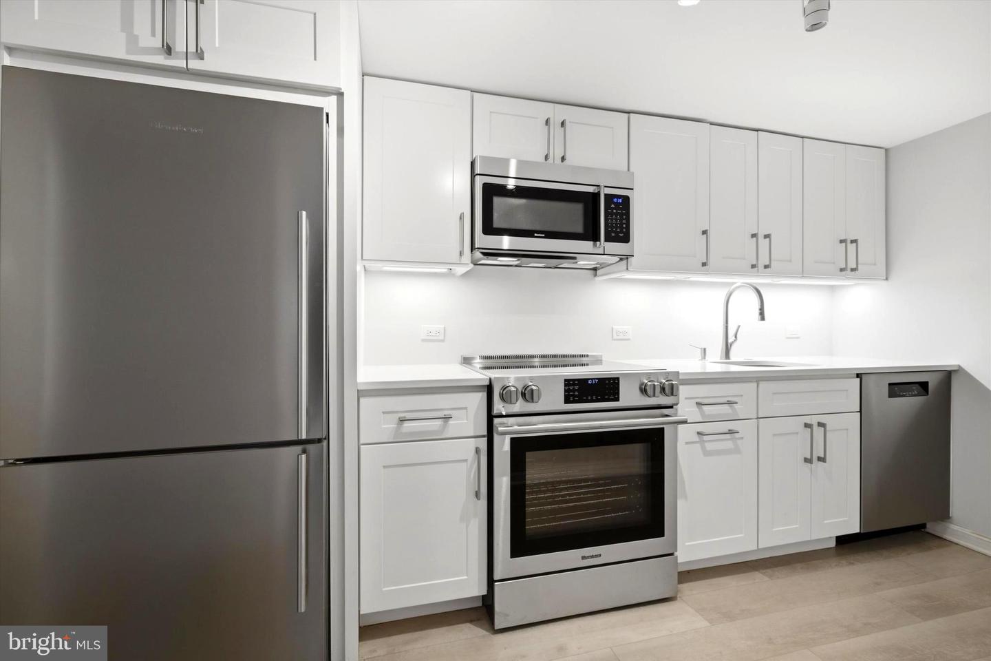 1724 2nd St Nw #2 Property Photo 8