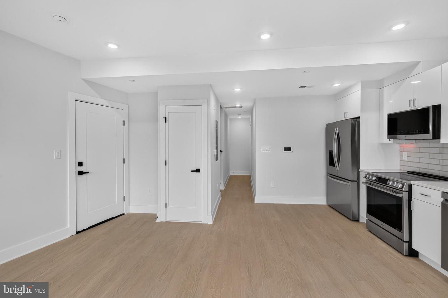 1650 Columbia Rd Nw #201 Property Photo 3