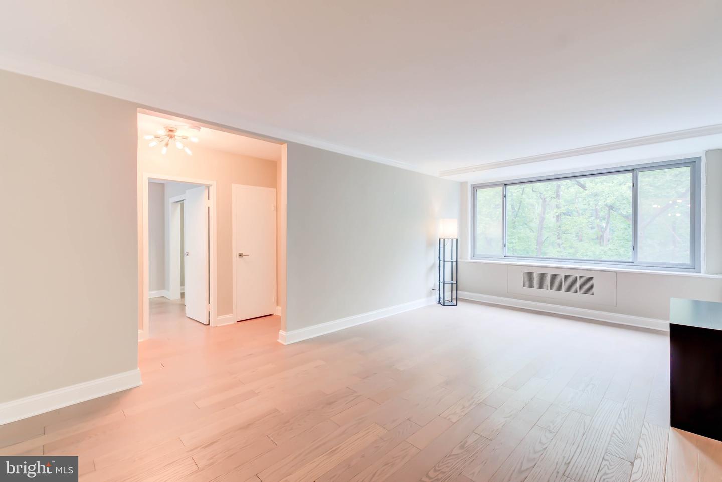 4200 Cathedral Ave Nw #512 Property Photo 11