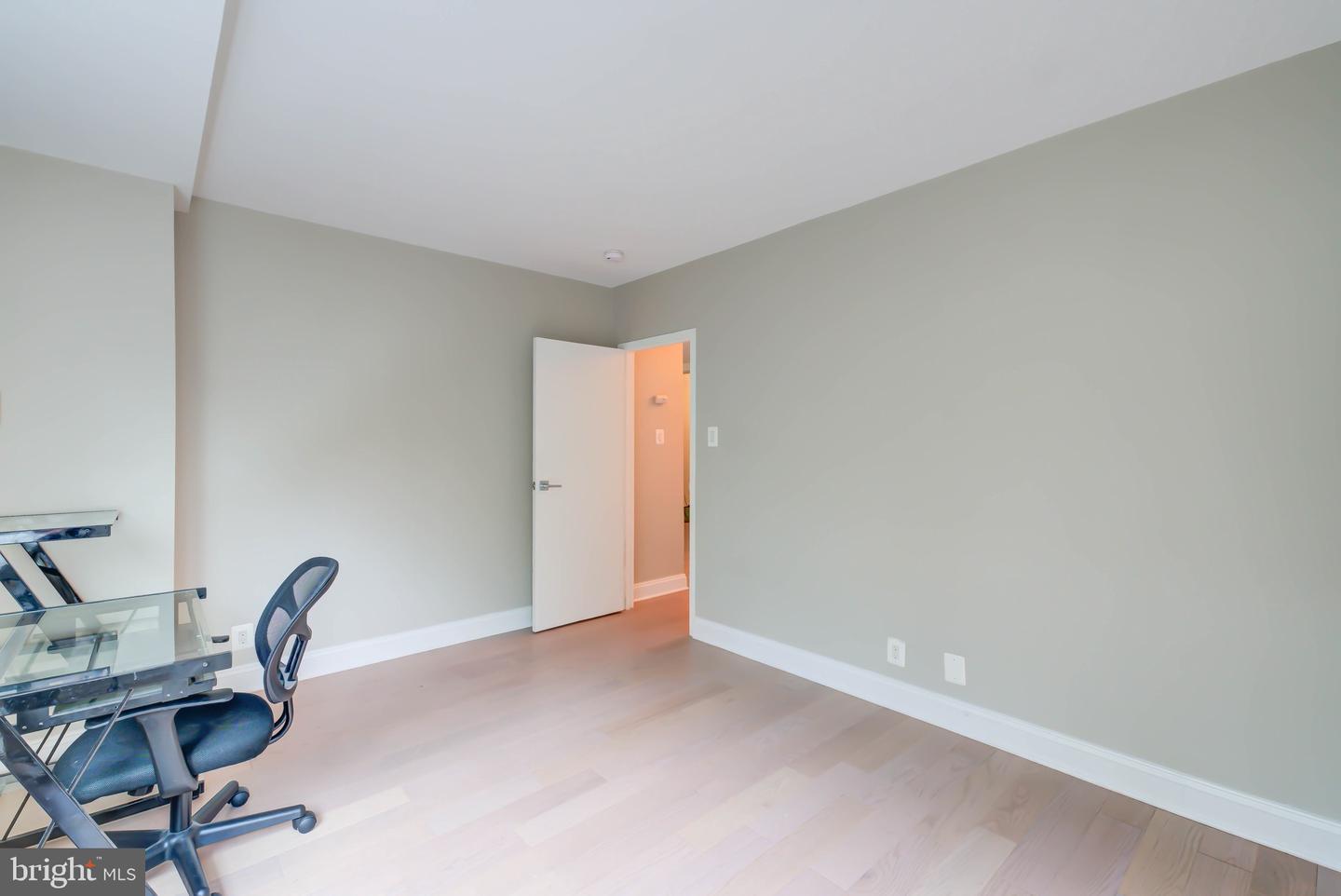 4200 Cathedral Ave Nw #512 Property Photo 16