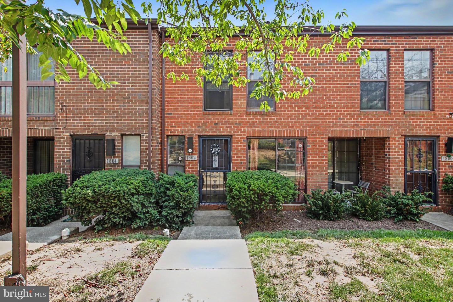 1802 Bryant St Ne Property Photo 1