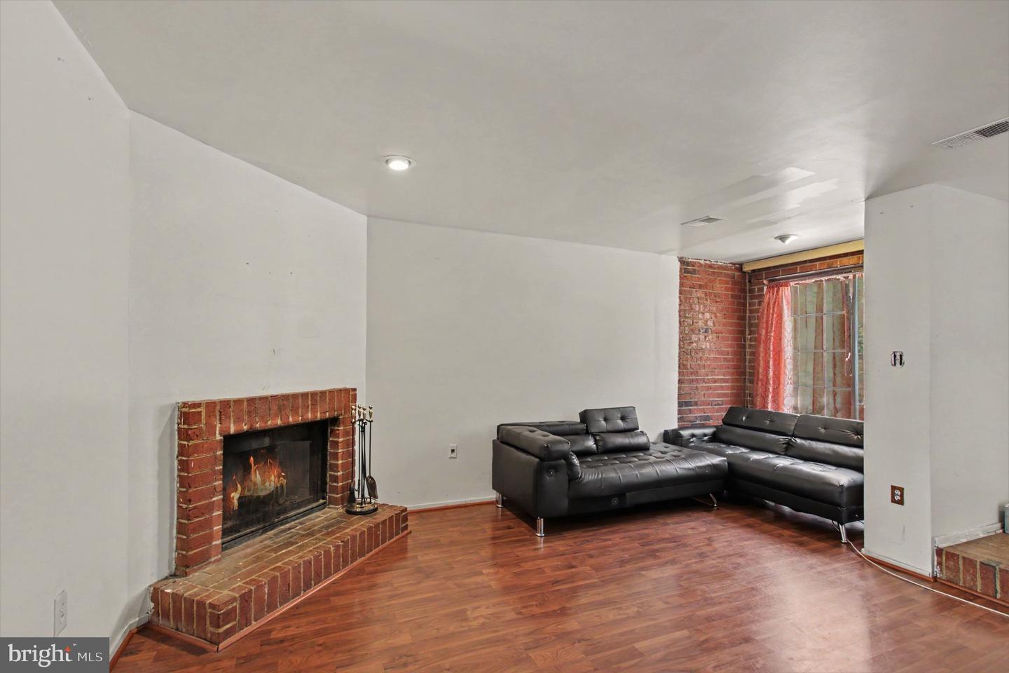 1802 Bryant St Ne Property Photo 3